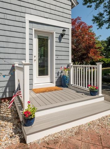34 Winter St, Reading, MA 01867