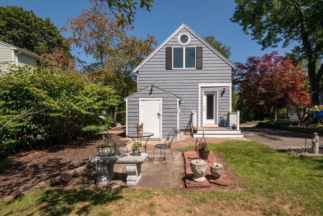 34 Winter St, Reading, MA 01867