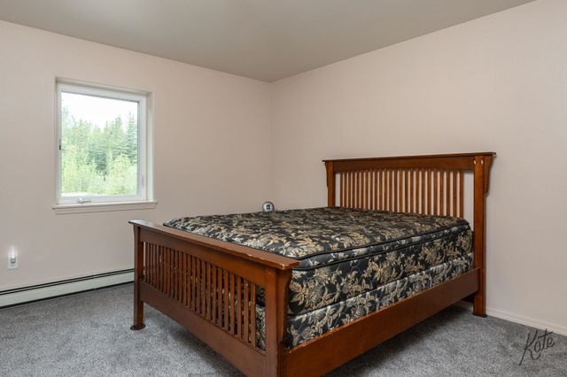 2462 BABY BELL DRIVE, North Pole, AK 99705