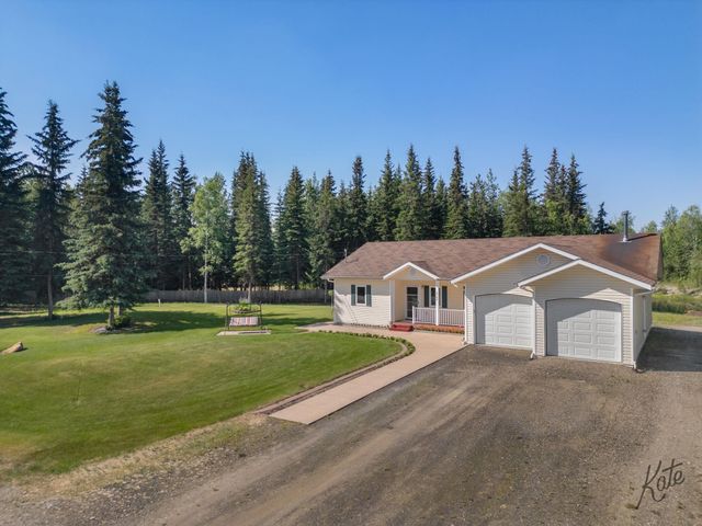 2462 BABY BELL DRIVE, North Pole, AK 99705