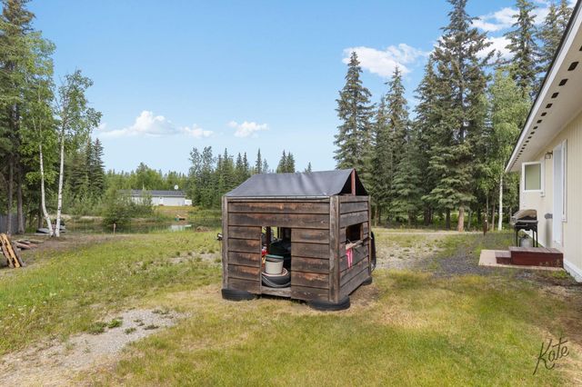 2462 BABY BELL DRIVE, North Pole, AK 99705