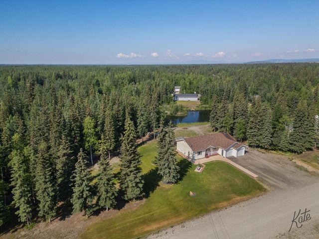 2462 BABY BELL DRIVE, North Pole, AK 99705
