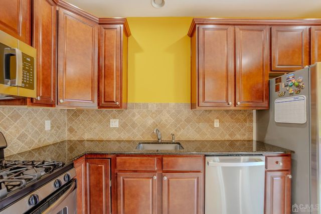 2474 N Canterbury Lane, North Brunswick, NJ 08902