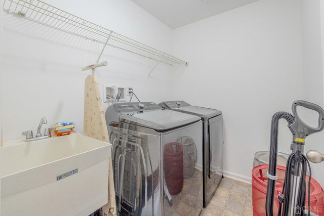2474 N Canterbury Lane, North Brunswick, NJ 08902