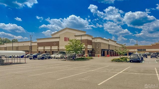 2474 N Canterbury Lane, North Brunswick, NJ 08902