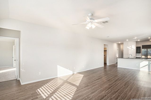 156 Field Rdg, New Braunfels, TX 78130