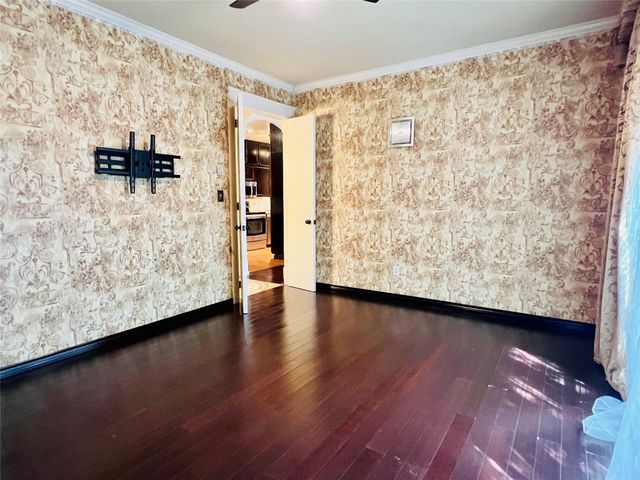 2100 Tanglewilde Street 536, Houston, TX 77063