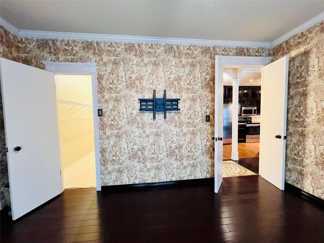 2100 Tanglewilde Street 536, Houston, TX 77063