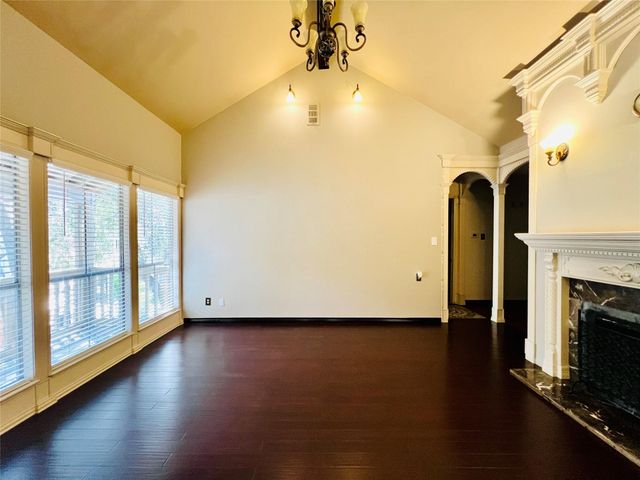 2100 Tanglewilde Street 536, Houston, TX 77063