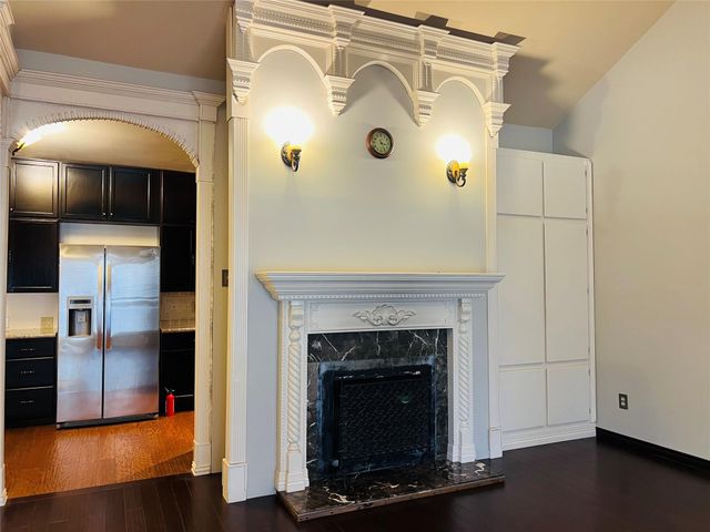 2100 Tanglewilde Street 536, Houston, TX 77063