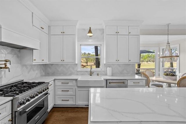 6101 Obriant Court, Greensboro, NC 27410