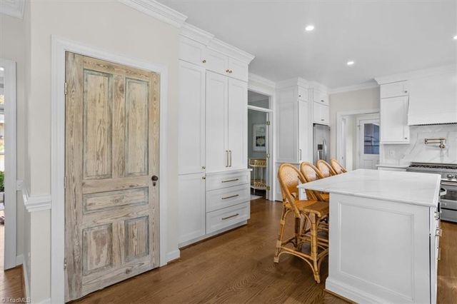 6101 Obriant Court, Greensboro, NC 27410