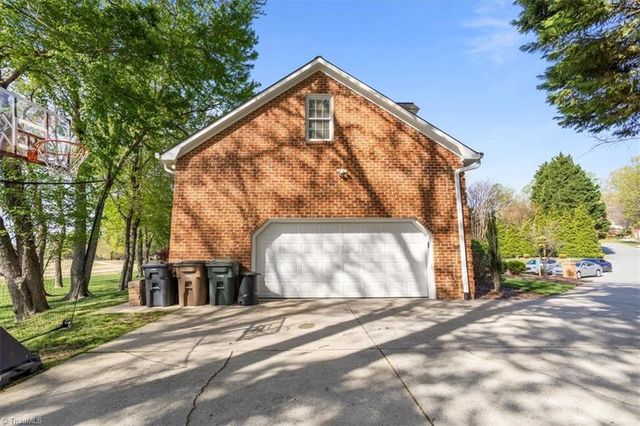 6101 Obriant Court, Greensboro, NC 27410