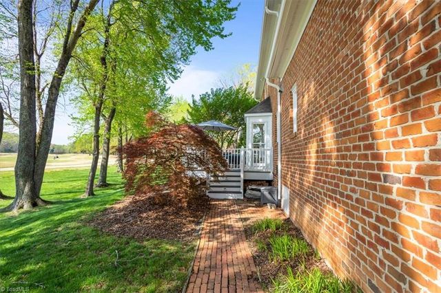 6101 Obriant Court, Greensboro, NC 27410