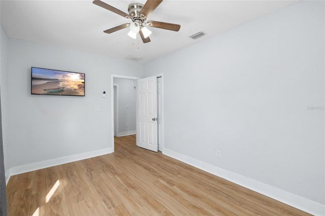 2606 W HENRY AVENUE, Tampa, FL 33614