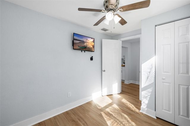 2606 W HENRY AVENUE, Tampa, FL 33614