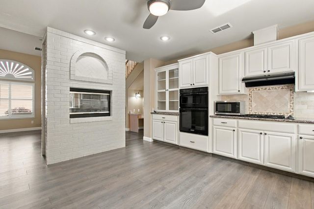 404 Solmar Ct, Oakdale, CA 95361