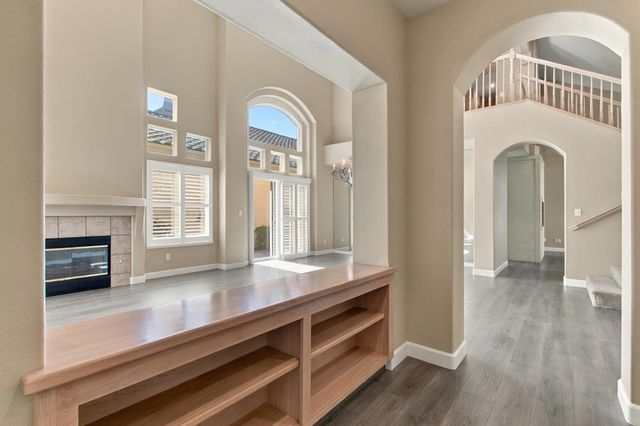 404 Solmar Ct, Oakdale, CA 95361