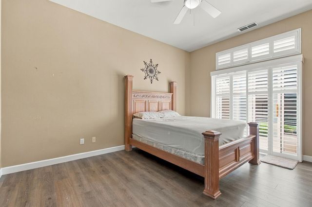404 Solmar Ct, Oakdale, CA 95361