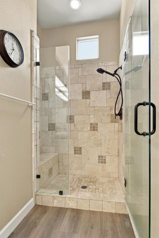 404 Solmar Ct, Oakdale, CA 95361