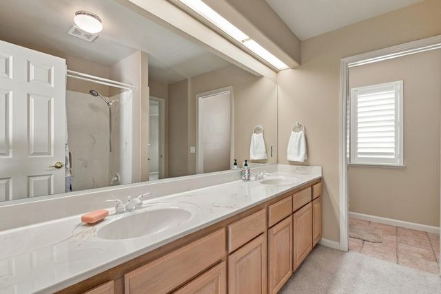 404 Solmar Ct, Oakdale, CA 95361