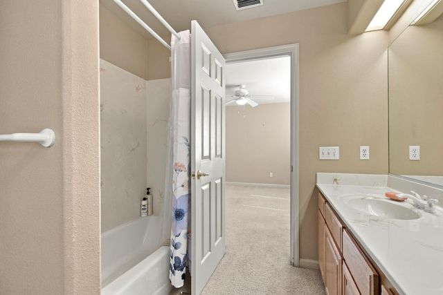 404 Solmar Ct, Oakdale, CA 95361