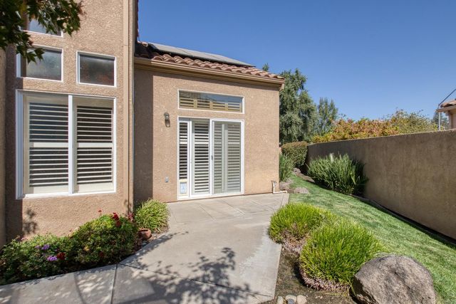 404 Solmar Ct, Oakdale, CA 95361