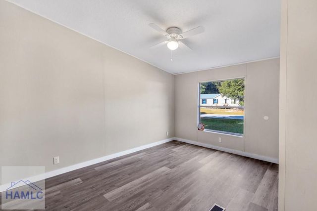 369 E Shellcracker Road, Jesup, GA 31545