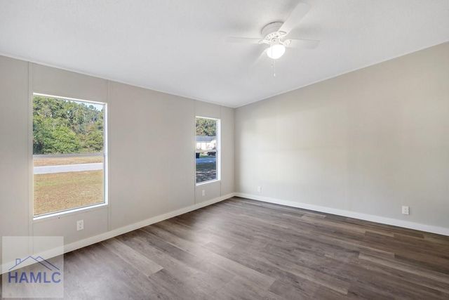 369 E Shellcracker Road, Jesup, GA 31545