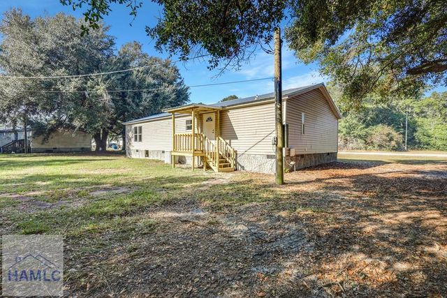 369 E Shellcracker Road, Jesup, GA 31545