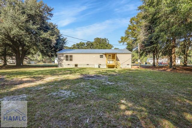 369 E Shellcracker Road, Jesup, GA 31545