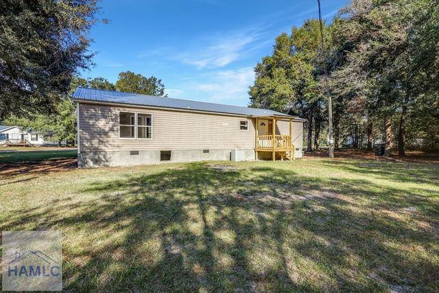 369 E Shellcracker Road, Jesup, GA 31545