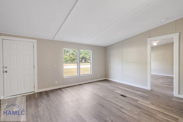 369 E Shellcracker Road, Jesup, GA 31545