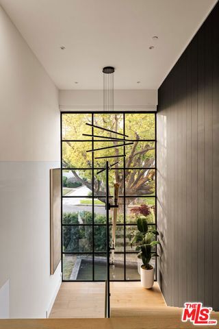 5988 W 76th Street, Los Angeles, CA 90045