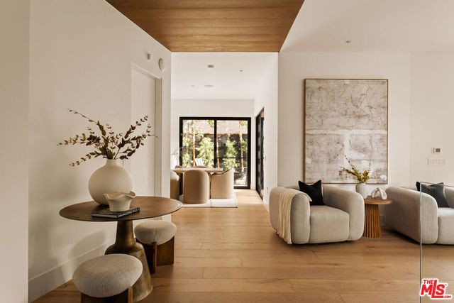 5988 W 76th Street, Los Angeles, CA 90045