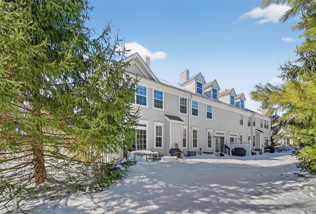 7 Ford Court, Monroe, NY 10950