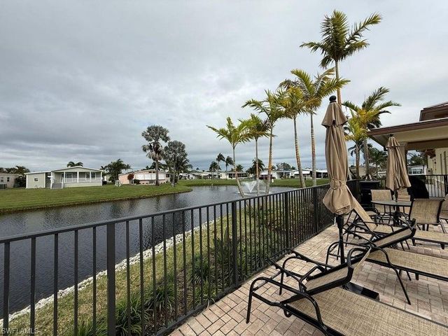 6085 Seashore DR, Atlantis, FL 33462