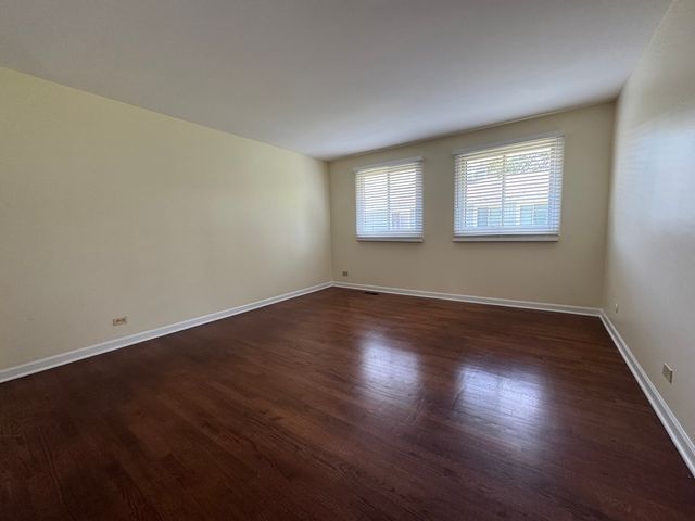 1656 Castbourne Court, Wheaton, IL 60189