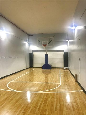 10201 Collins Ave 404, Bal Harbour, FL 33154