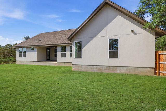 860 Rayner Ranch, Spring Branch, TX 78070
