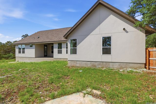 860 Rayner Ranch, Spring Branch, TX 78070