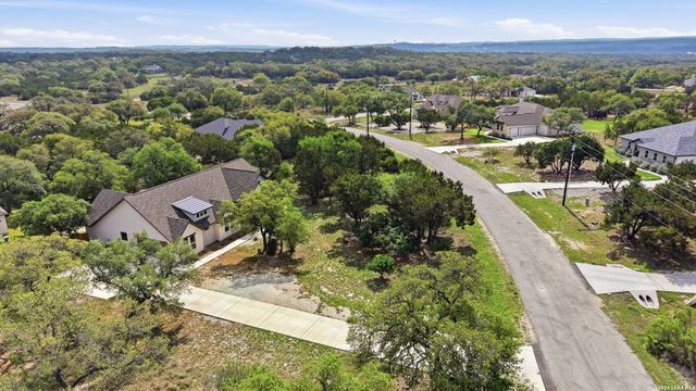 860 Rayner Ranch, Spring Branch, TX 78070