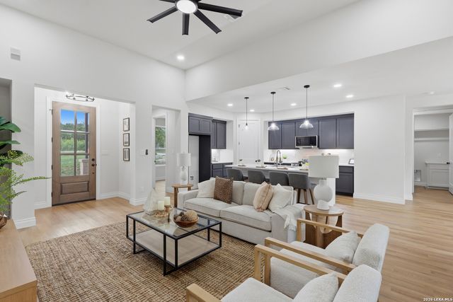 860 Rayner Ranch, Spring Branch, TX 78070