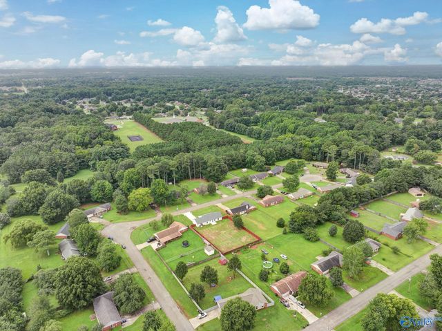 182 Barnstable Court, Harvest, AL 35749