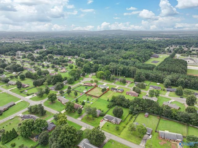 182 Barnstable Court, Harvest, AL 35749