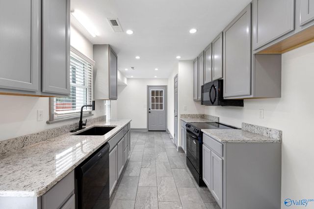 182 Barnstable Court, Harvest, AL 35749