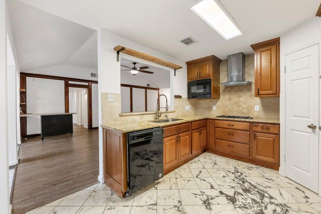 1011 Western Meadows Drive, Katy, TX 77450