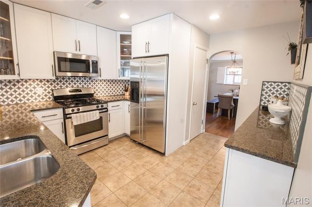 546 Linwood Boulevard, Kirkwood, MO 63122