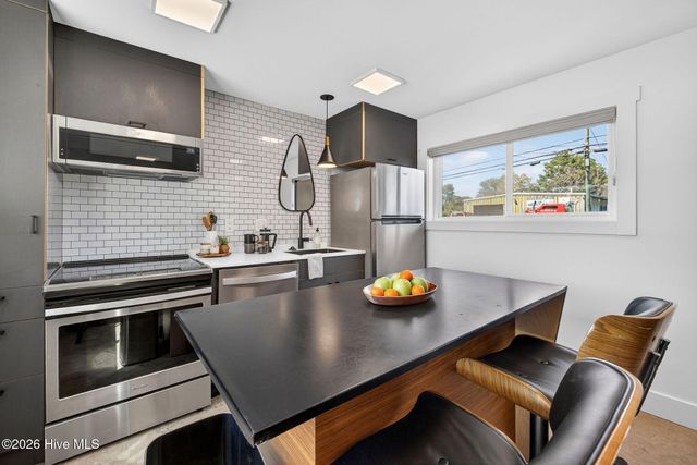 1516 Castle Street, Wilmington, NC 28401