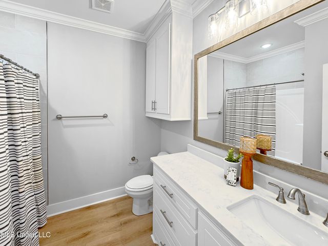 1018 Kensington Drive, Flowood, MS 39232